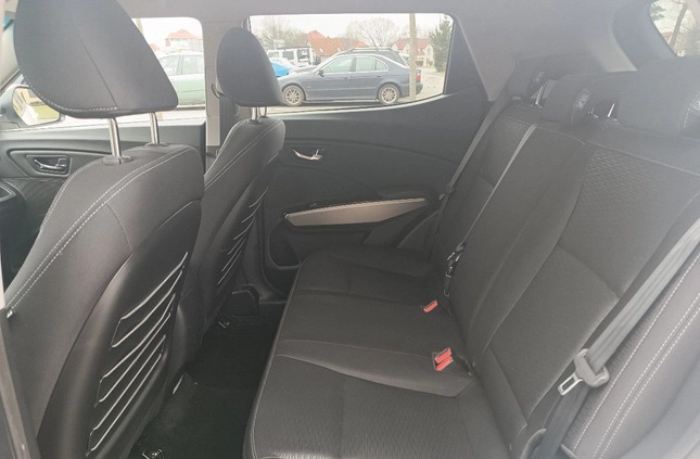 SsangYong Tivoli cena 42900 przebieg: 114000, rok produkcji 2016 z Góra małe 529